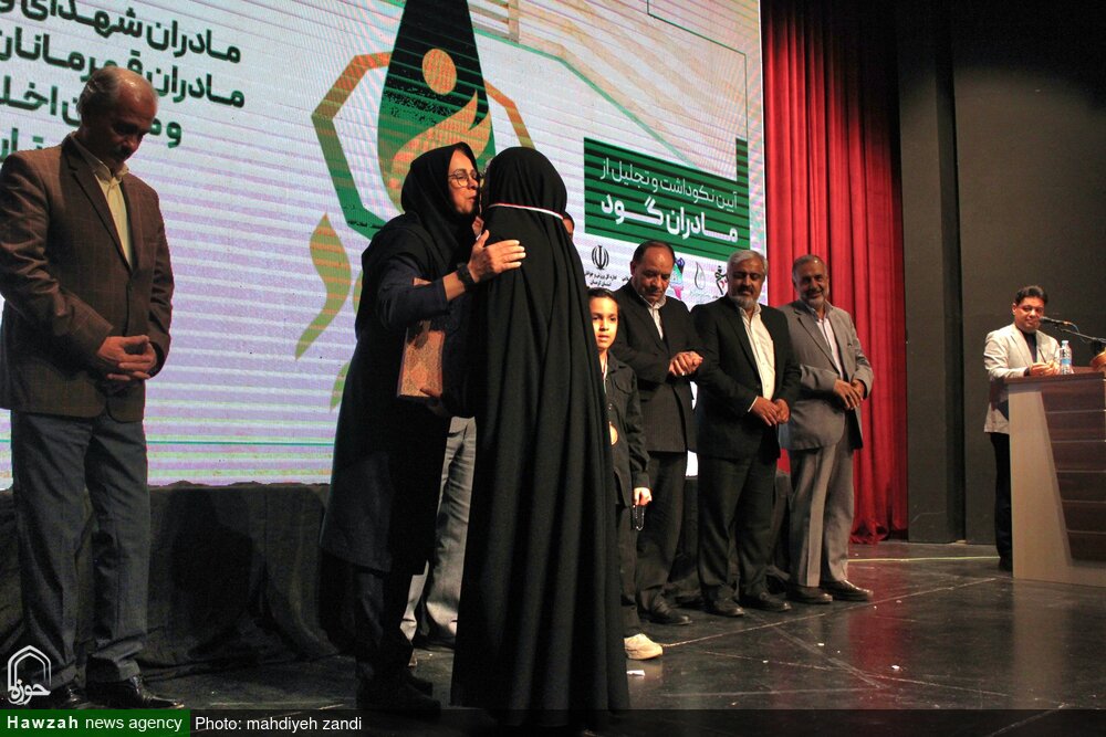 تصاویر/ آیین نکوداشت "مادران گود" مادران شهیدان ورزشکار و مادران قهرمانان ورزشی در کرمان