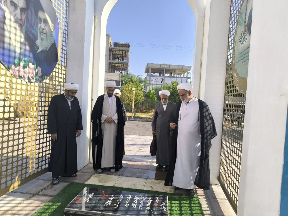 فعالیت‌های تهذیبی و پژوهشی مدرسه علمیه امام صادق(ع) جیرفت بررسی شد+تصاویر