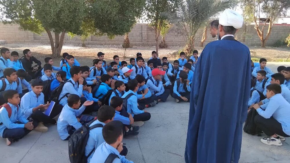 اجرای طرح «یکشنبه‌های مهدوی» در مدرسه ابوذر علی‌آباد+عکس