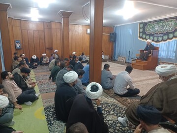 تصاویر/ درس اخلاق طلاب مدرسه علمیه آیت الله نمازی خوی