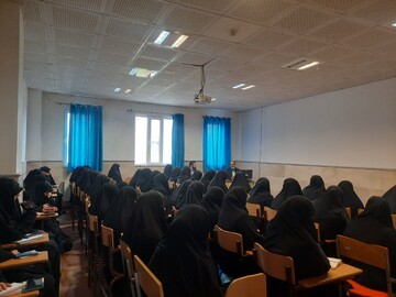 تصاویر/ نشست بصیرتی در مدرسه علمیه الزهرا (س) ارومیه