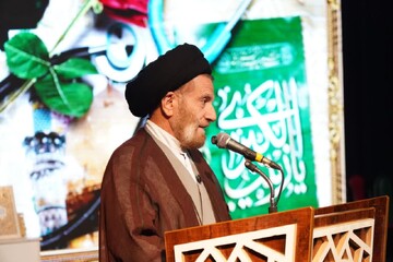 پرستار مظهر ایثار و مهربانی است