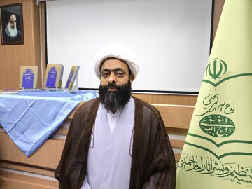 کتاب «شرح دعای سحر امام خمینی(ره)» رونمایی شد