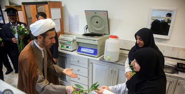 تکریم پرستاران دارالشفای حرم مطهر حضرت معصومه (س)