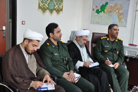 تصاویر/ جلسه قرارگاه راهبری مساجد شهرستان باروق