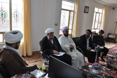 تصاویر/ جلسه قرارگاه راهبری مساجد شهرستان باروق
