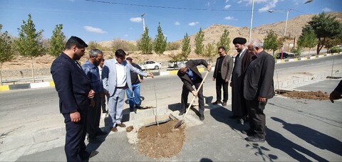 تصاویر / بازدید امام جمعه تویسرکان از پروژه‌های عمرانی شهرستان