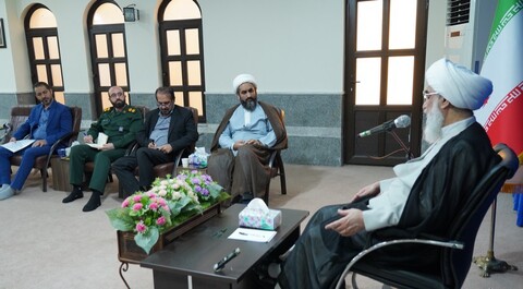 تصاویر/ دیدار برخی مسئولان با نماینده ولی‌فقیه در بوشهر