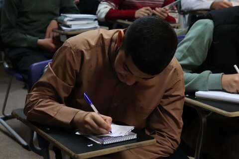 تصاویر/ جلسات مشاوره طلاب مدرسه علمیه امام خامنه ای ارومیه