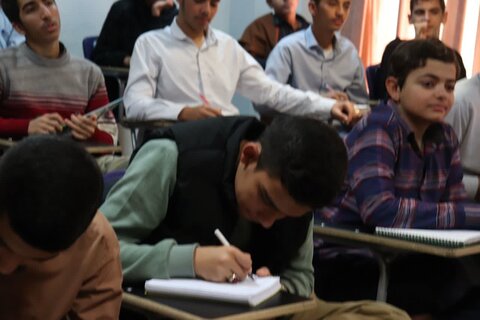 تصاویر/ جلسات مشاوره طلاب مدرسه علمیه امام خامنه ای ارومیه