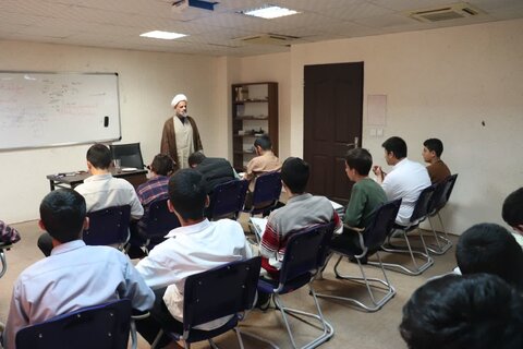 تصاویر/ جلسات مشاوره طلاب مدرسه علمیه امام خامنه ای ارومیه