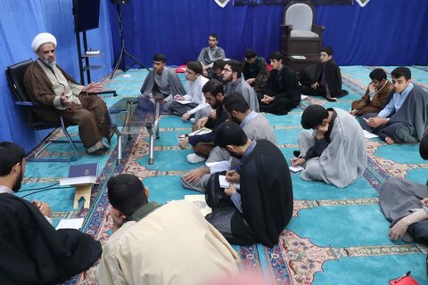 تصاویر/ جلسات مشاوره طلاب مدرسه علمیه امام خامنه ای ارومیه