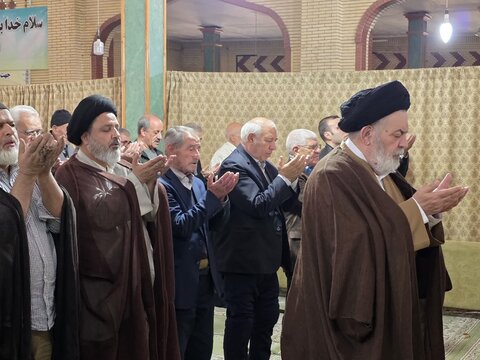 تصاویر/ دیدار و تکریم امام جمعه و اساتید حوزه علمیه ماکو از روحانیون پیشکسوت این شهرستان