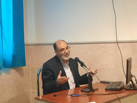 تصاویر/ نشست بصیرتی در مدرسه علمیه الزهرا (س) ارومیه