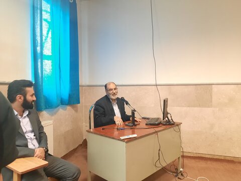 تصاویر/ نشست بصیرتی در مدرسه علمیه الزهرا (س) ارومیه