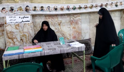 تصاویر/ میز خدمت «مسجد تراز اسلامی» در مسجد هدایت