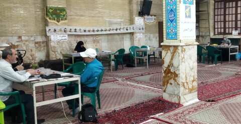 تصاویر/ میز خدمت «مسجد تراز اسلامی» در مسجد هدایت