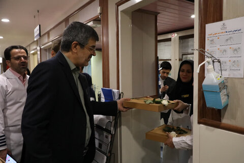 تصاویر/ تقدیر از پرستاران بیمارستان دولتی افشار یزد