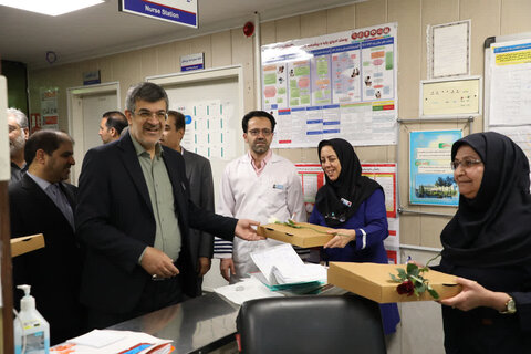 تصاویر/ تقدیر از پرستاران بیمارستان دولتی افشار یزد