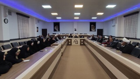 تصاویر/ نشست هم‌افزایی برنامه‌های کانون‌های فرهنگی هنری مساجد رفسنجان