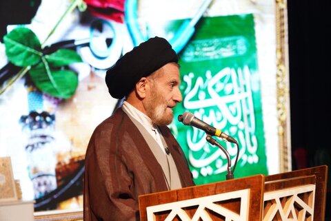 تصاویر/جشن ولادت حضرت زینب(س)و مراسم بزرگداشت روز پرستار در خرم آباد