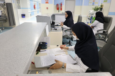 تصاویر/ دیدار امام جمعه شهرکرد با پرستاران