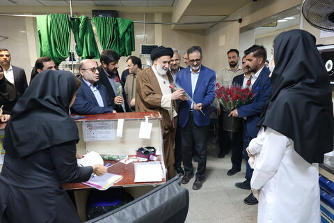 تصاویر/ دیدار امام جمعه شهرکرد با پرستاران