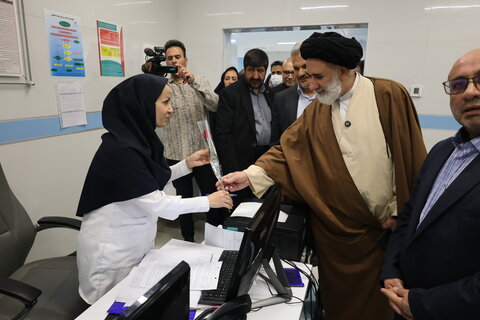 تصاویر/ دیدار امام جمعه شهرکرد با پرستاران