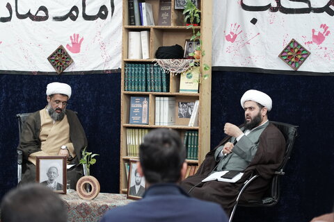 تصاویر/ برگزاری نشست‌ «ملای مجاهد» در مدرسه علمیه حقانی قم