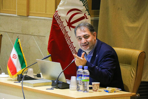 تصاویر/ دوره فن بیان در مواجه با شبهات فضای مجازی