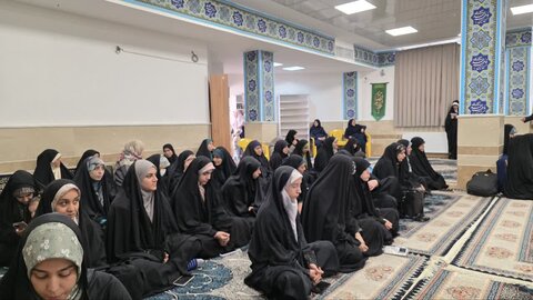 تصاویر/ جشن ولادت حضرت زینب(س) در مدرسه علمیه نرجسیه سیرجان