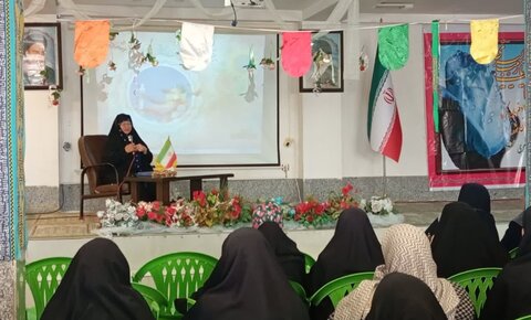 تصاویر/ جشن ولادت حضرت زینب(س) در مدرسه علمیه تخصصی زینب کبری(س) رفسنجان