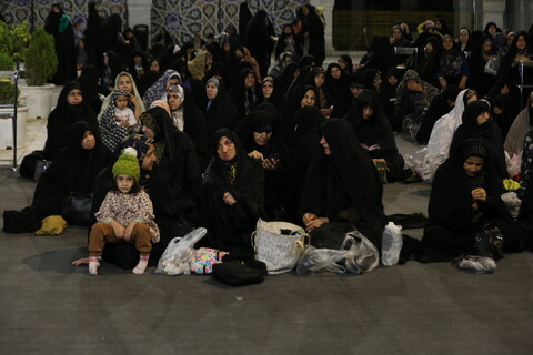 تصاویر / جشن ولادت حضرت زینب (س) و بزرگداشت آیت الله دهکردی در حرم زینیبه اصفهان