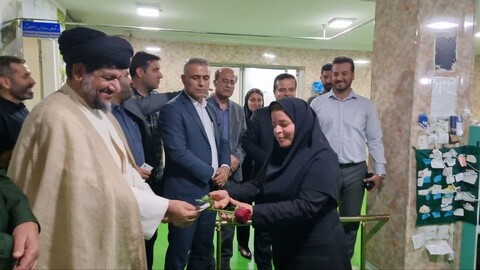 تصاویر/ تجلیل امام جمعه گناوه از پرستاران