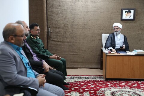 تصاویر/ جلسه هیئت امنای ستاد بازسازی عتبات عالیات استان با نماینده ولی‌فقیه در استان سمنان