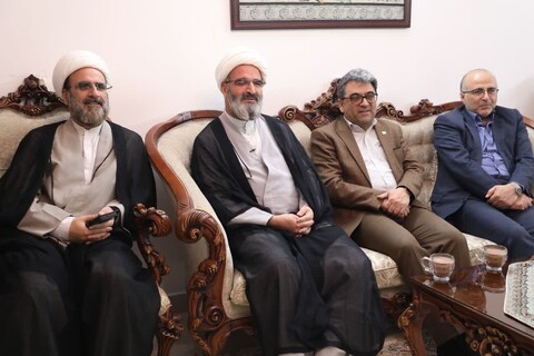 تصاویر/ دیدار نماینده ولی فقیه در استان با یکی از پرستاران استان سمنان