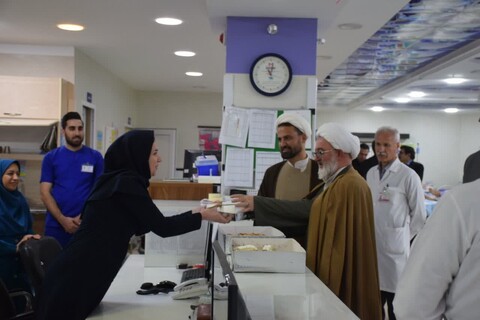 تصاویر/ دیدار امام جمعه شاهرود با پرسنل و پرستاران بیمارستان امام حسین(ع) شاهرود