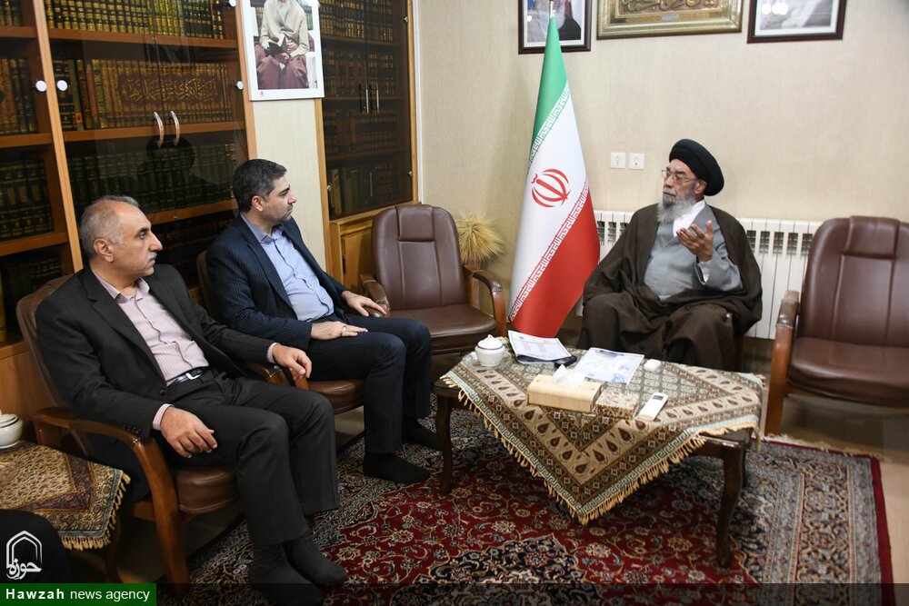 باید در پرداخت یارانه و بیمه سلامت هدفمند عمل شود