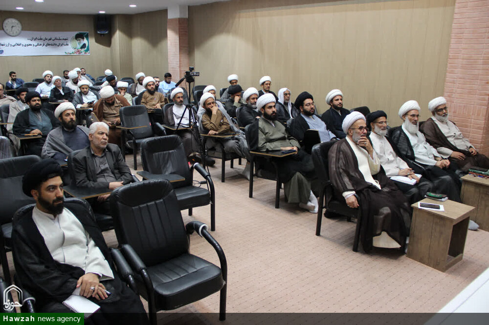 حجت الاسلام والمسلمین اختری، رئیس شورای عالی مجمع جهانی در همایش «مجاهد فرهنگی» امروز ویژه مبلّغان دفتر تبلیغات اسلامی خوزستان حجت الاسلام والمسلمین اختری، رئیس شورای عالی مجمع جهانی در همایش «مجاهد فرهنگی» امروز ویژه مبلّغان دفتر تبلیغات اسلامی خوزستان