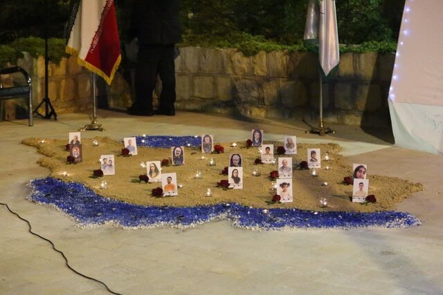 ساخت نماد مقاومت ملی در شیراز به یاد شهدای جنگ ۱۲روزه