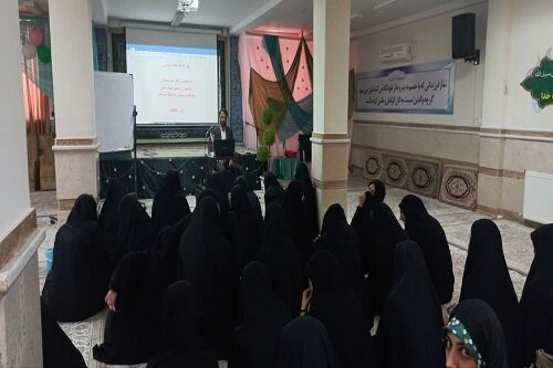 کارگاه مقاله‌نویسی در مدرسه علمیه نرجسیه سنقر و کلیایی برگزار شد