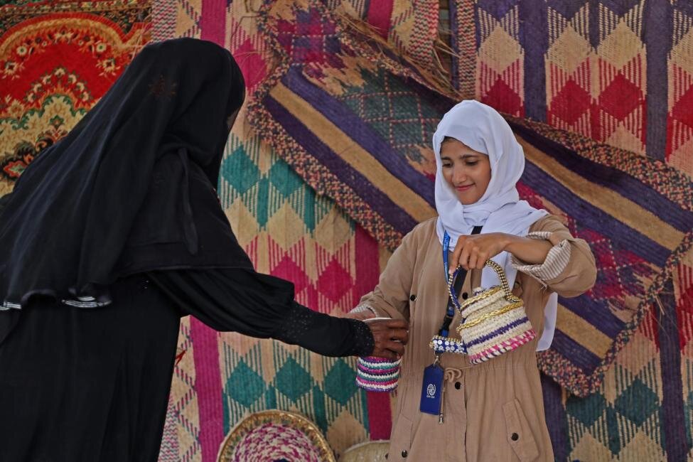 نگاهی بر برنامه‌های خودکفایی و توانمندسازی بانوان در یمن ؛ از آموزش کسب و کار تا اعطای وام‌های کوچک به زنان بی سرپرست