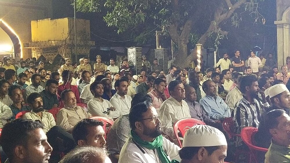 कर्बला अब्बास बाग़ में मौलाना कल्बे जव्वाद पर हुए हालिया हमले के खिलाफ ज़बरदस्त विरोध प्रदर्शन