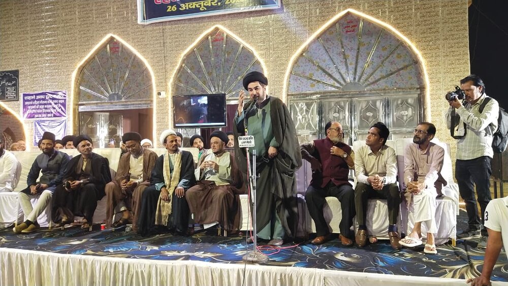 कर्बला अब्बास बाग़ में मौलाना कल्बे जव्वाद पर हुए हालिया हमले के खिलाफ ज़बरदस्त विरोध प्रदर्शन