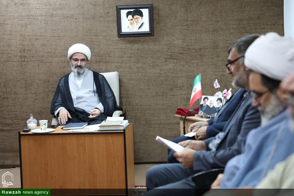 فرشتگان برای زائران امام حسین(ع) دعا می‌کنند