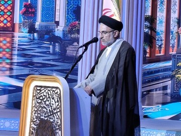 فرهنگ قرآنی در تمام عرصه‌های زندگی نهادینه شود