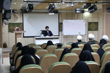 تصاویر/ برگزاری درس اخلاق ویژه همسران طلاب یزد