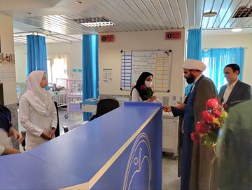 تصاویر/ تقدیر امام جمعه کوهبنان از کادر درمان