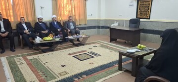 بازدید نماینده مجلس شورای اسلامی از مدرسه علمیه فاطمیه شهرستان باوی