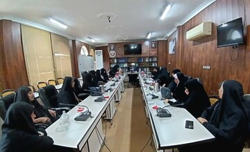 معارف فاطمی با زبان روز و ابزارهای نوین تبلیغی تبیین شود